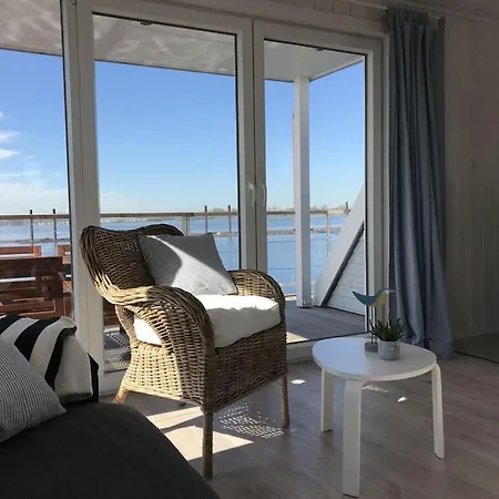 Houseboat Comfortable Vacation Großenbrode
